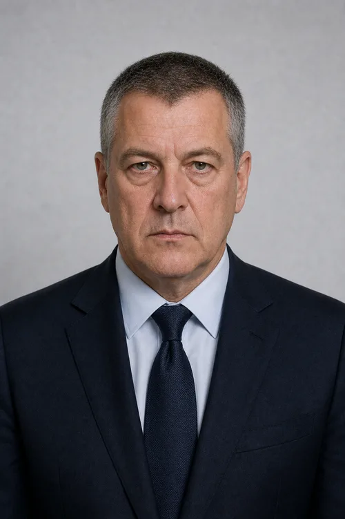 Superintendent Colin Mercer passport portrait