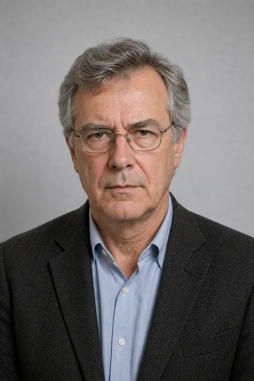 Professor Richard Henshaw passport portrait