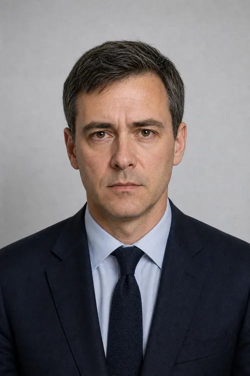 Richard Clements passport portrait